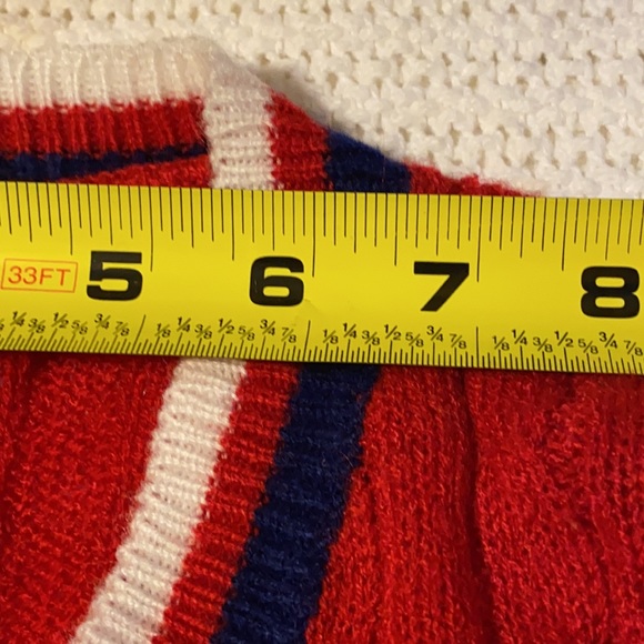 Hanil V-neck sweater, red - Picture 9 of 16